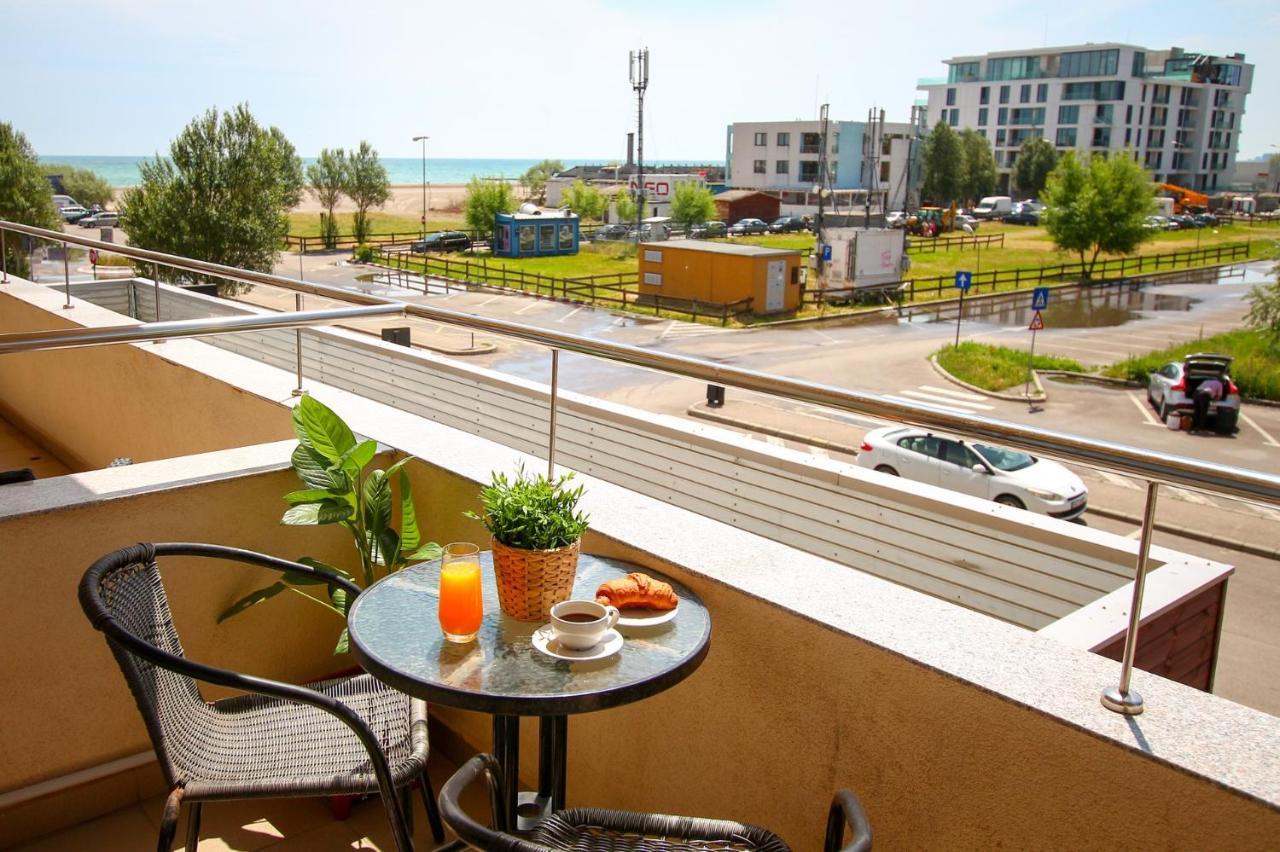Fratelli Apartments Summerland Мамая Екстериор снимка