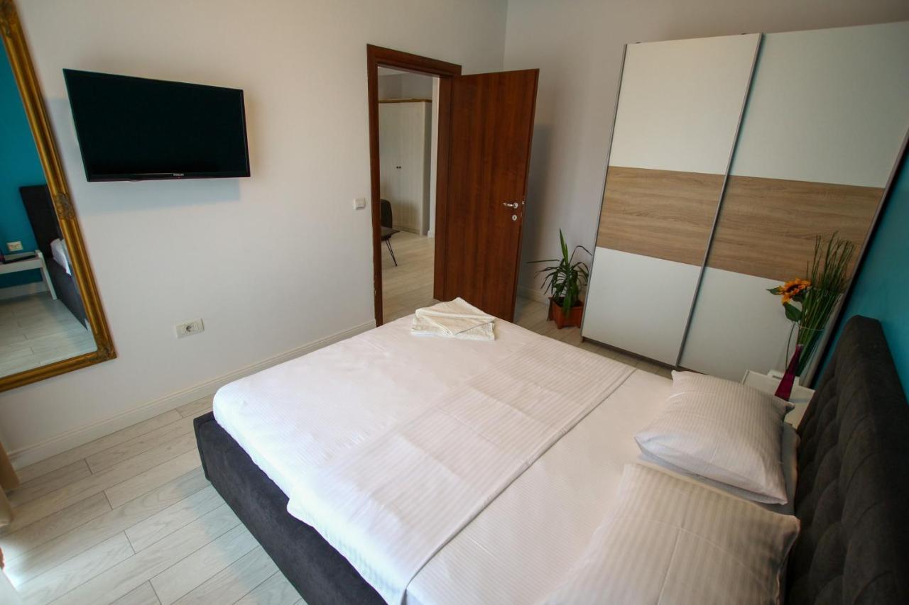 Fratelli Apartments Summerland Мамая Екстериор снимка