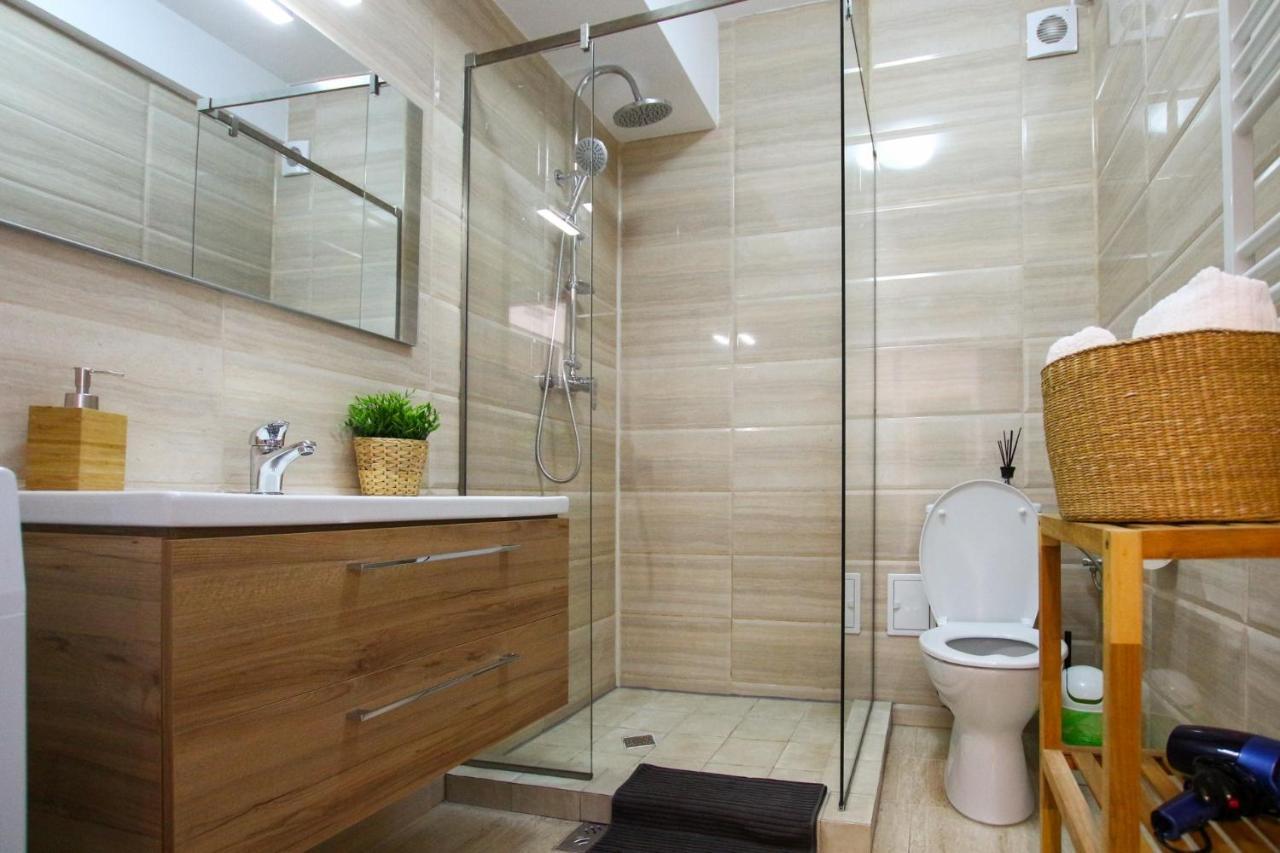 Fratelli Apartments Summerland Мамая Екстериор снимка