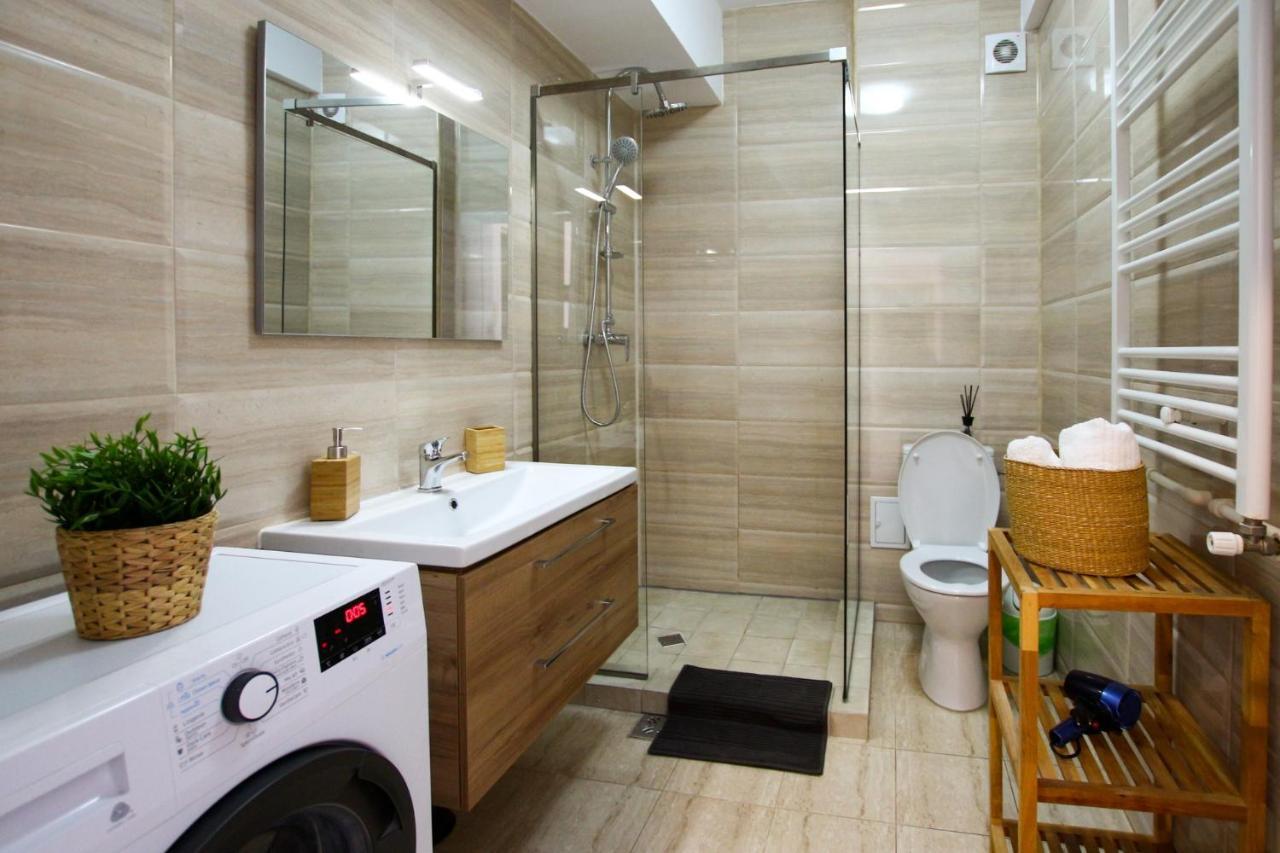 Fratelli Apartments Summerland Мамая Екстериор снимка