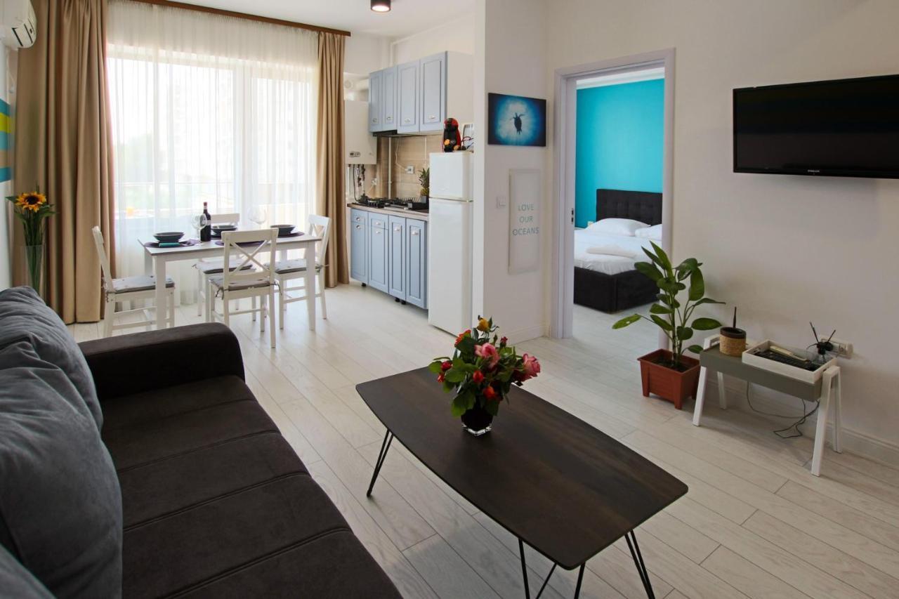 Fratelli Apartments Summerland Мамая Екстериор снимка