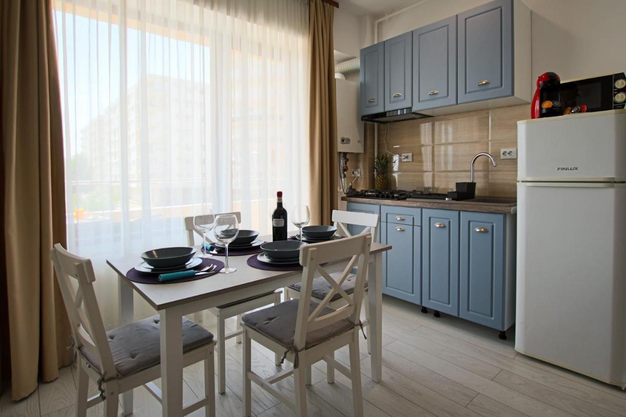 Fratelli Apartments Summerland Мамая Екстериор снимка